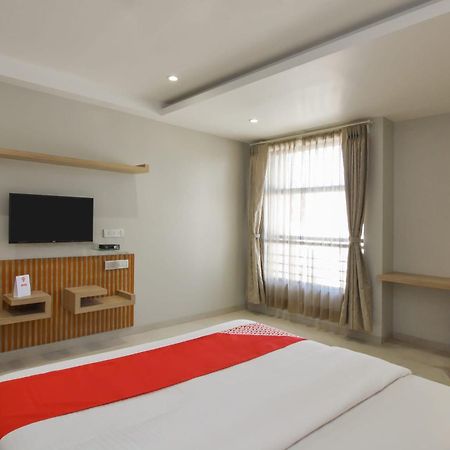 Hotel O Season Choice Ширди Экстерьер фото