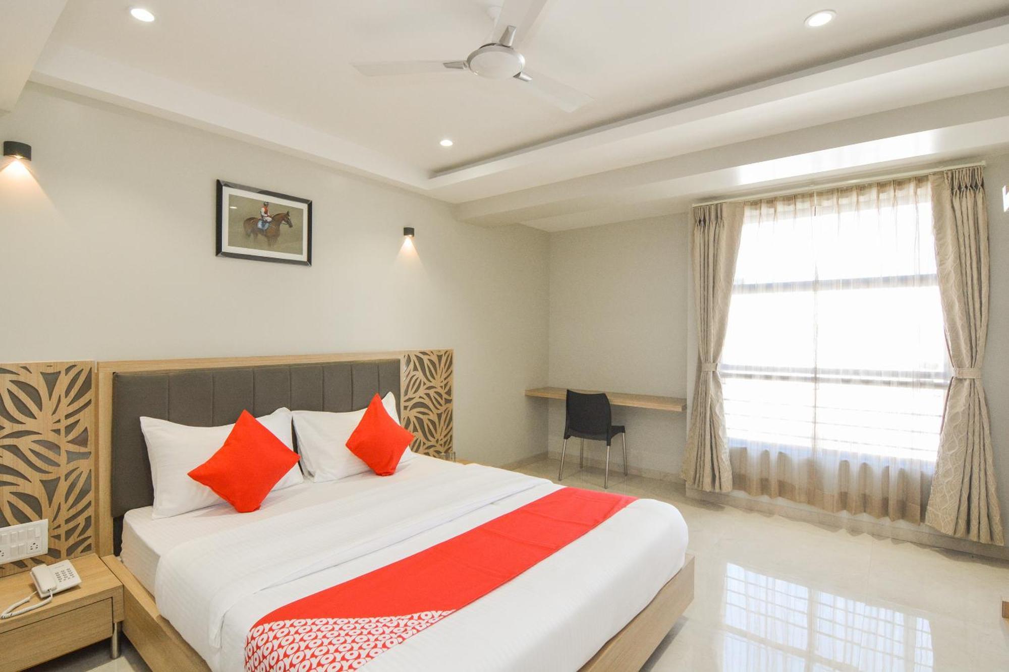 Hotel O Season Choice Ширди Экстерьер фото